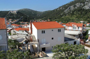 Apartments and rooms with parking space Hvar - 8717